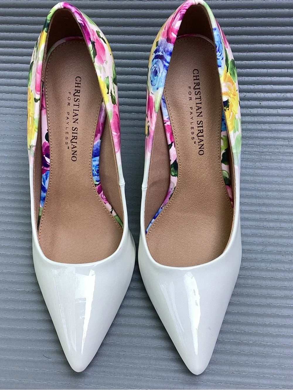 Christian Siriano White Floral Patent Pointed-Toe Pumps
